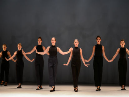 רקדניות קלור צילמה: רוני ביטון